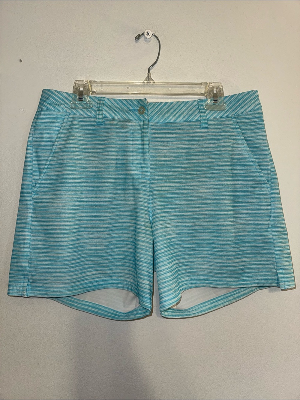 PUMA Womens DryCell Golf Shorts Size 10 Turquoise Stripe 5 Pockets Stretch